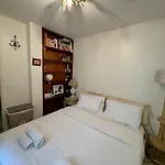 Grand Et Central, 8E Pres Elysee