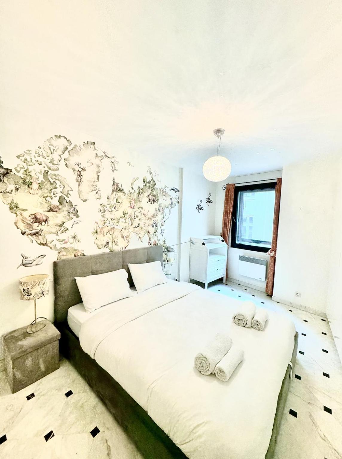 Appartamento Grand Et Central, 8e Pres Elysee Parigi
